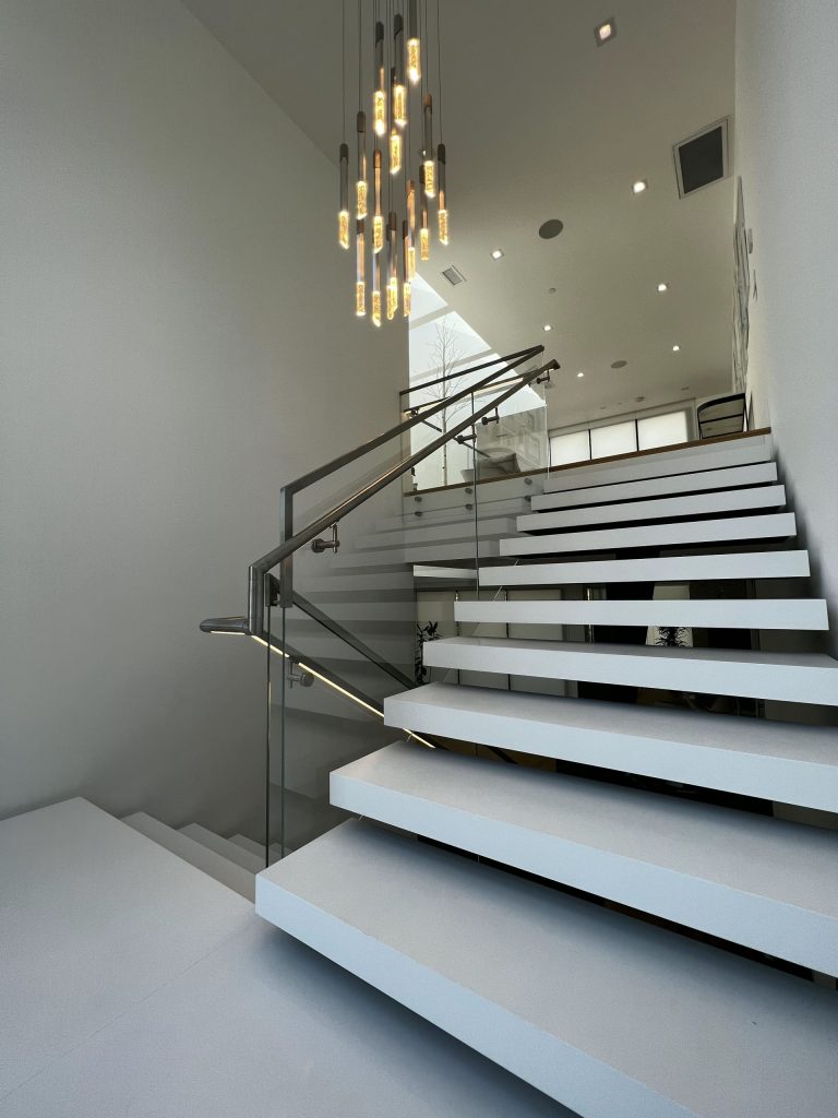 U-Shaped Stairs - 9