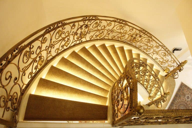 Curved Stairs - 16