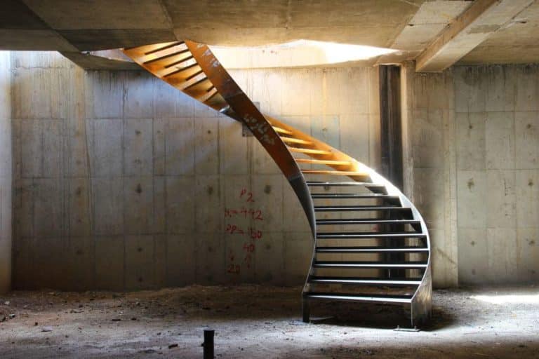 Curved Stairs - 30