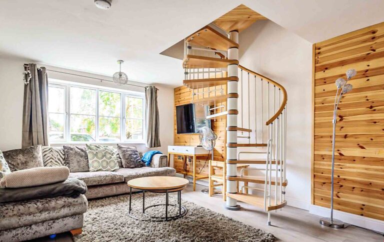 How to Measure the Space Needed for a Spiral Staircases?