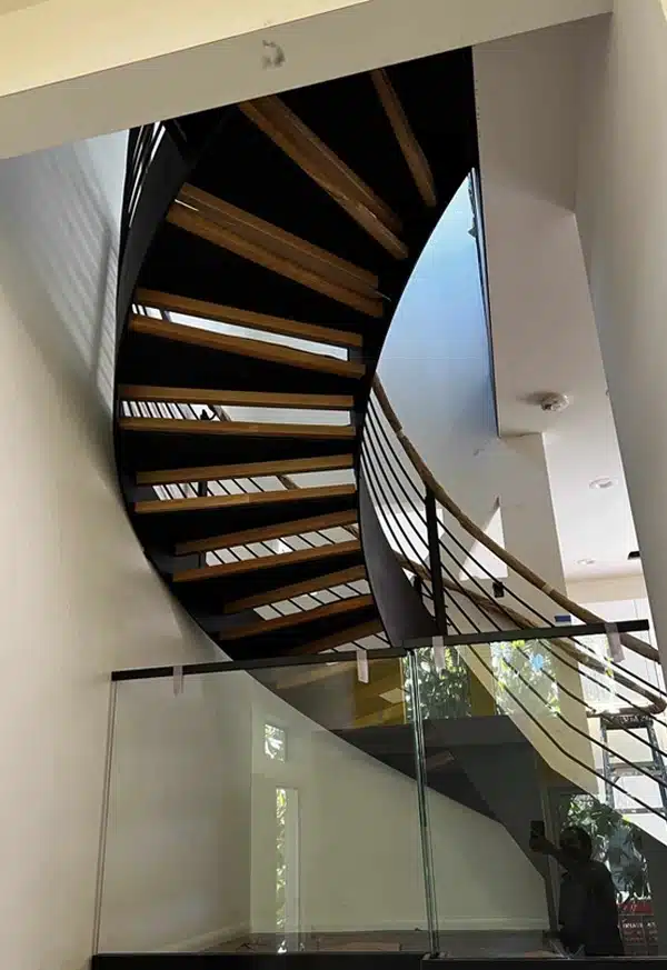 curved-stairs-after